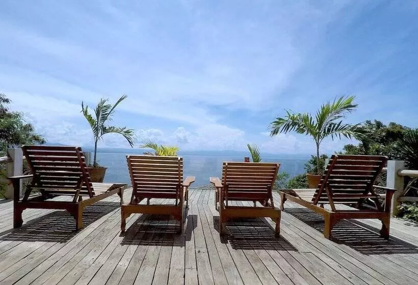 Lomakeskus Fantasy Lodge Samboan Cebu