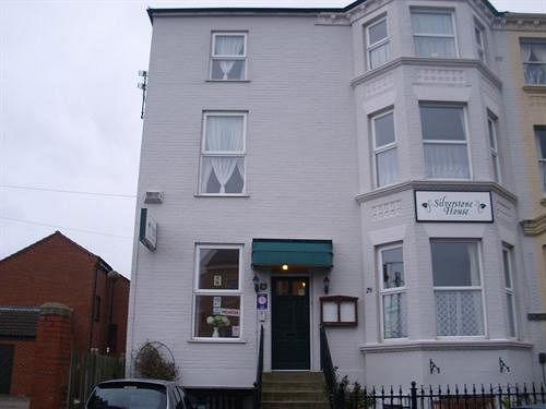 مبيت وإفطار Silverstone House