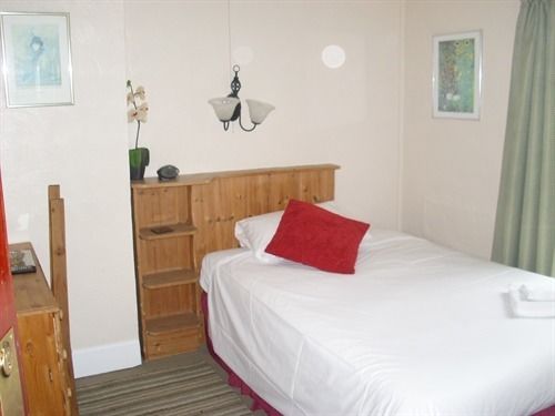 مبيت وإفطار Silverstone House