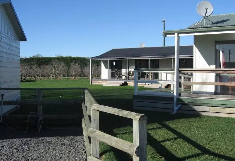 Bluebell Lodge And Cottage