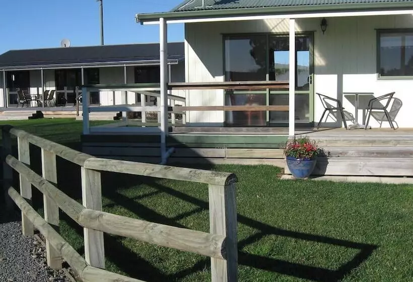 Bluebell Lodge And Cottage