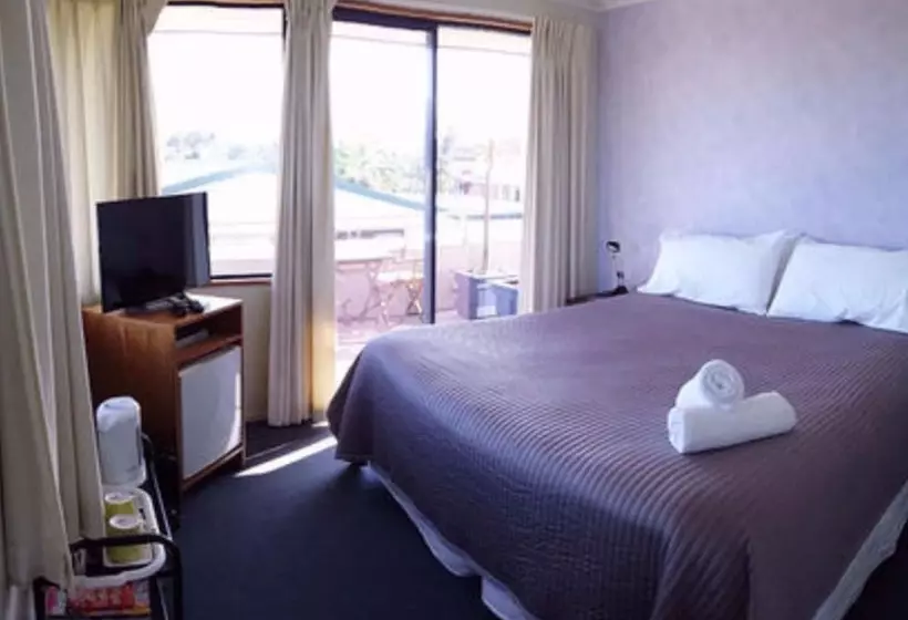 Boatshed Motel Apartments