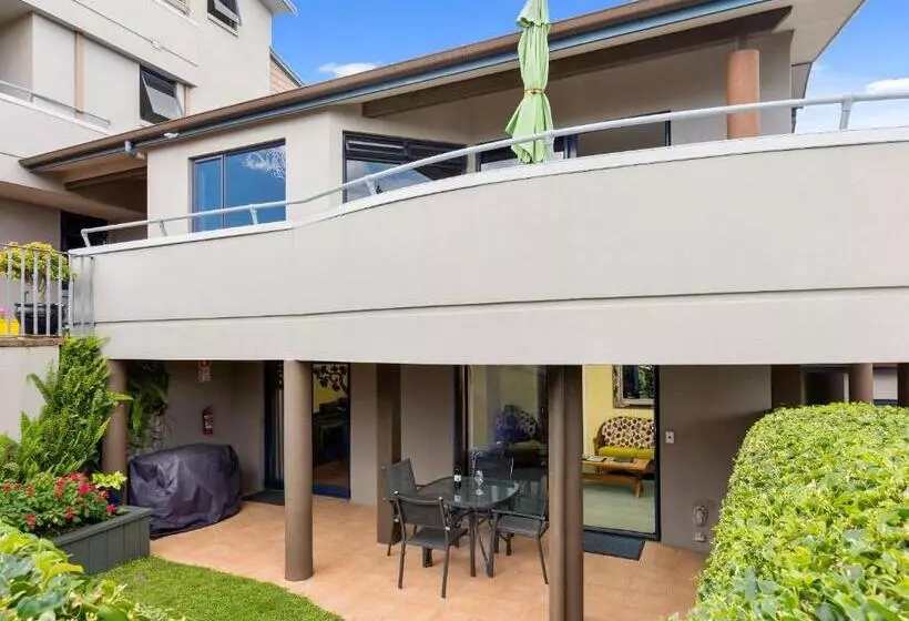 Boatshed Motel Apartments