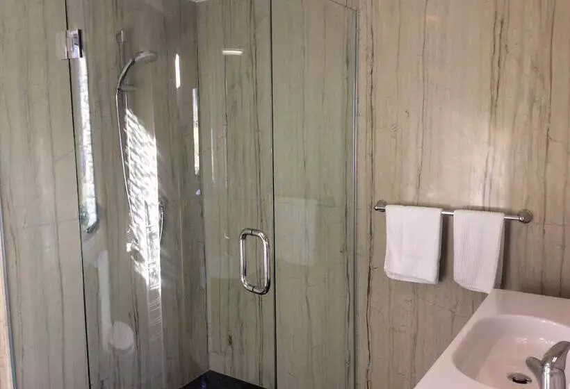 Golf Course Road Chalets