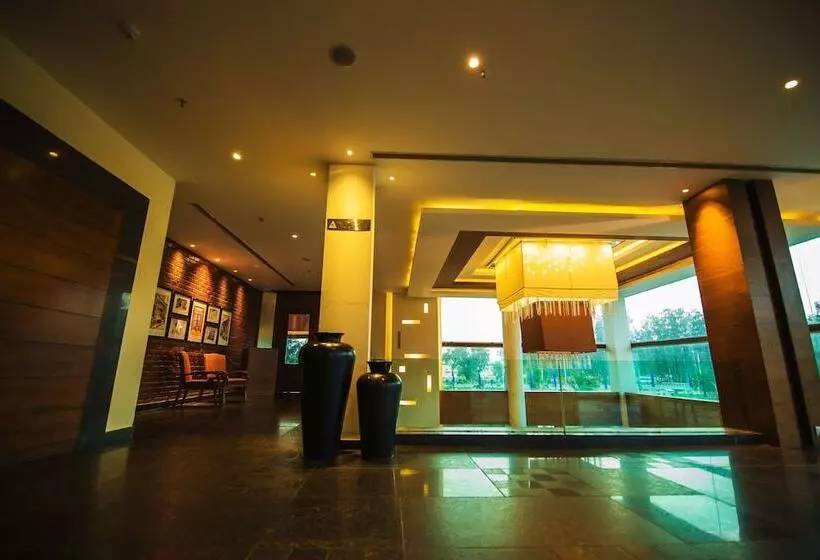 فندق Best Western Country Woods Ambala