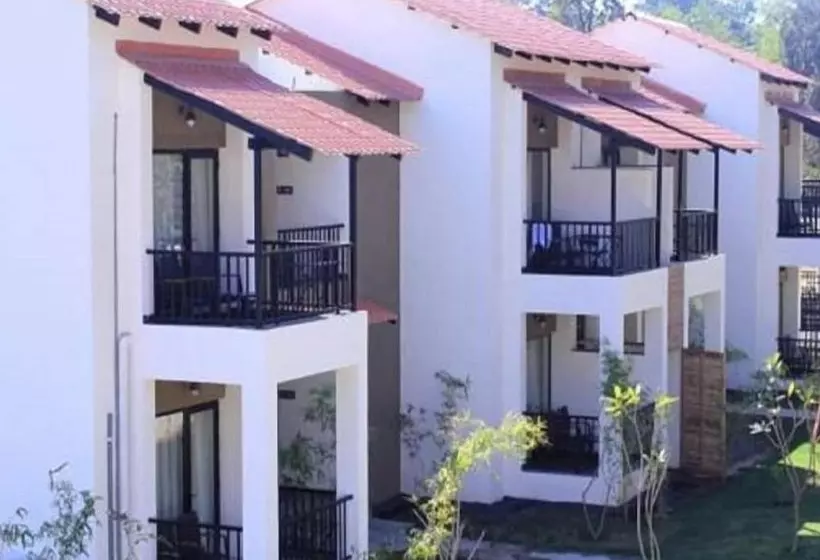 Hotel Club Mahindra Kanha