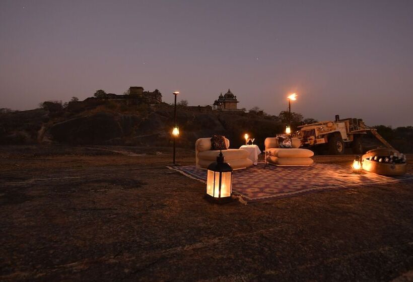 Отель Deogarh Mahal