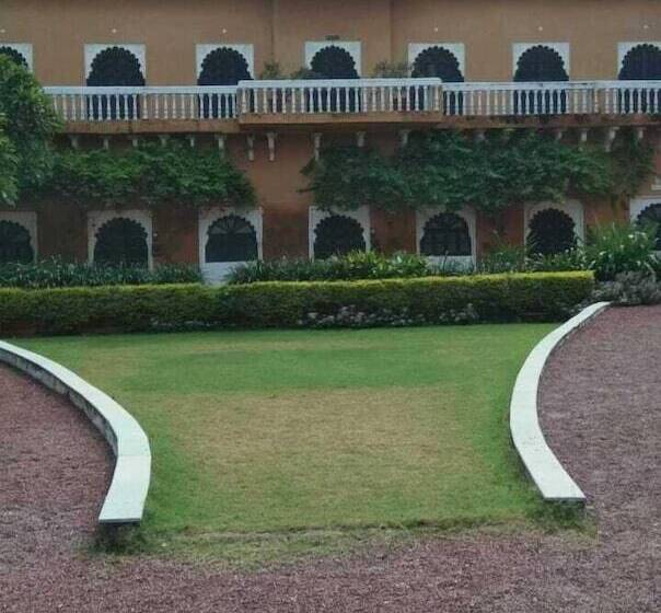 Отель Deogarh Mahal