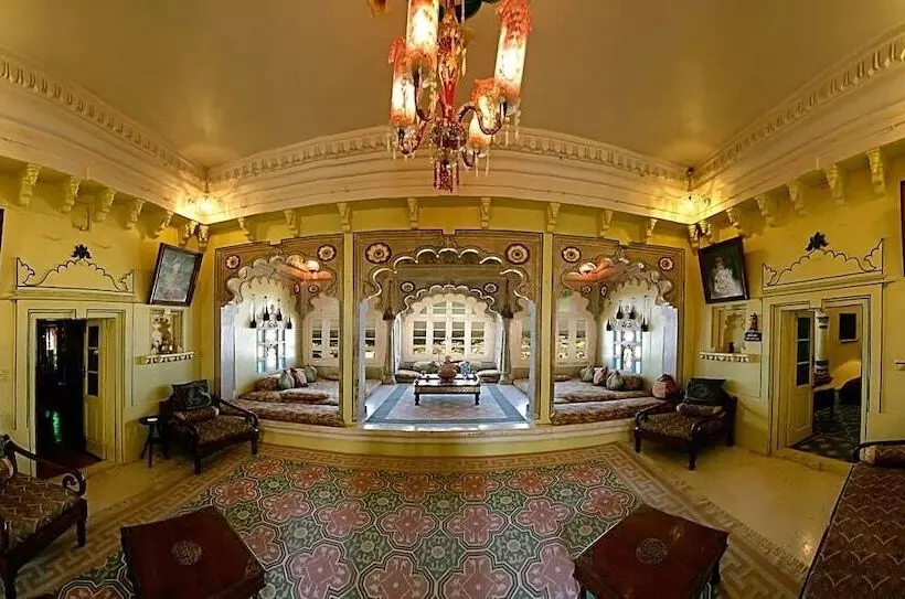 酒店 Deogarh Mahal