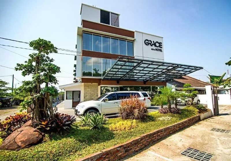 בית מלון כפרי Grace Setia