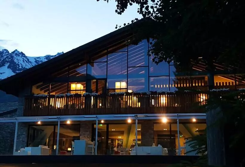 Grand Hotel Courmayeur Mont Blanc, By R Collection Hotels