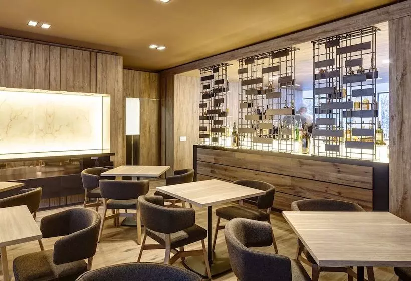 Grand Hotel Courmayeur Mont Blanc, By R Collection Hotels