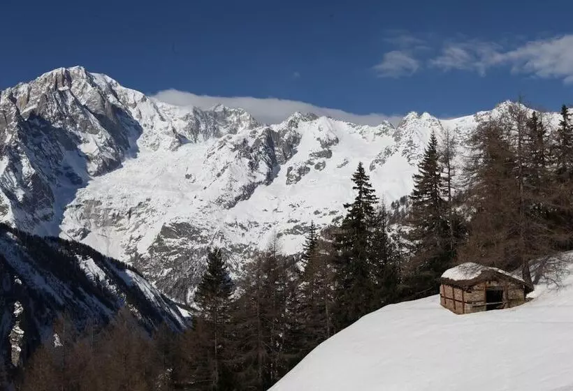 Grand Hotel Courmayeur Mont Blanc, By R Collection Hotels