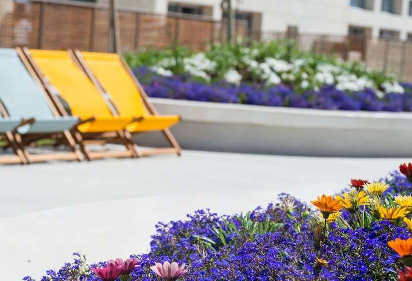 Отель Herods Herzliya