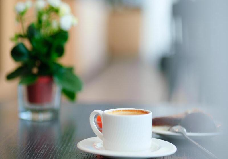 Отель Herods Herzliya