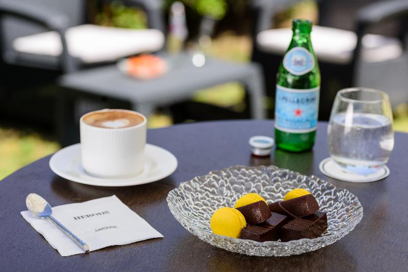 Отель Herods Herzliya