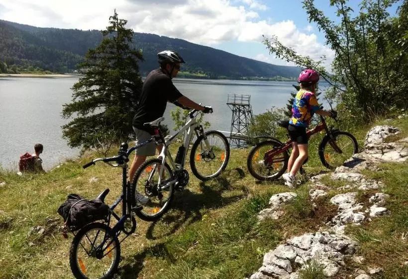 Hotel De La Truite & Spa Le Petit Nautilus