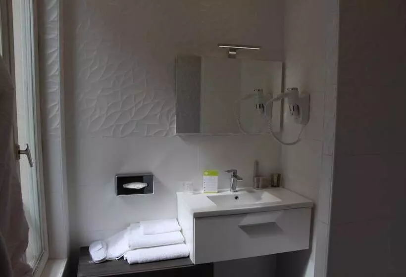 ホテル L Esturgeon