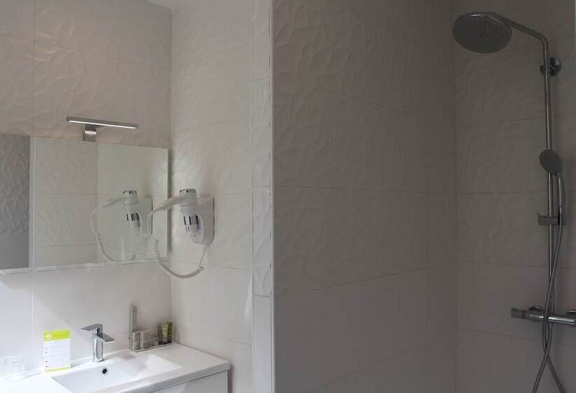 ホテル L Esturgeon