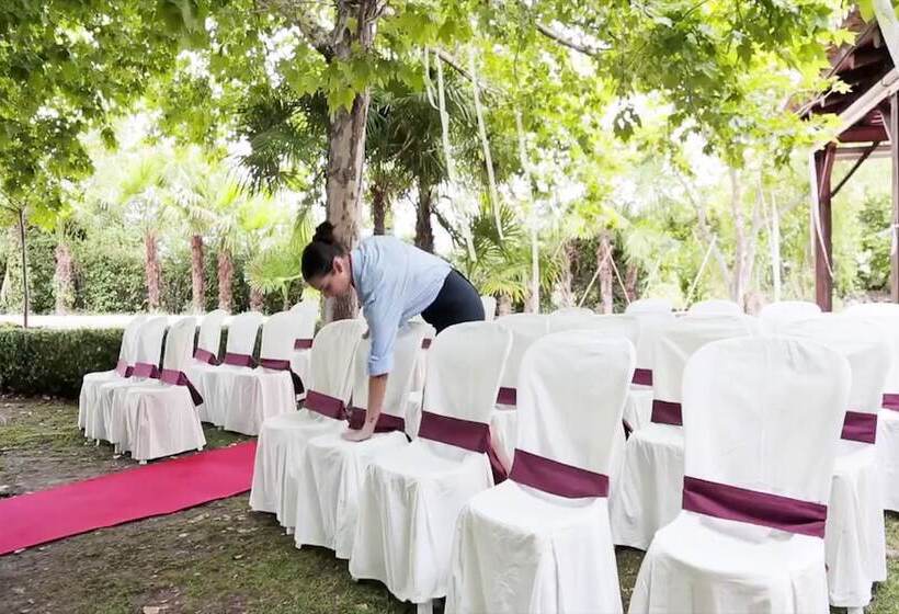 호텔 Las Aguas Del Arbuniel Con Pista De Pádel