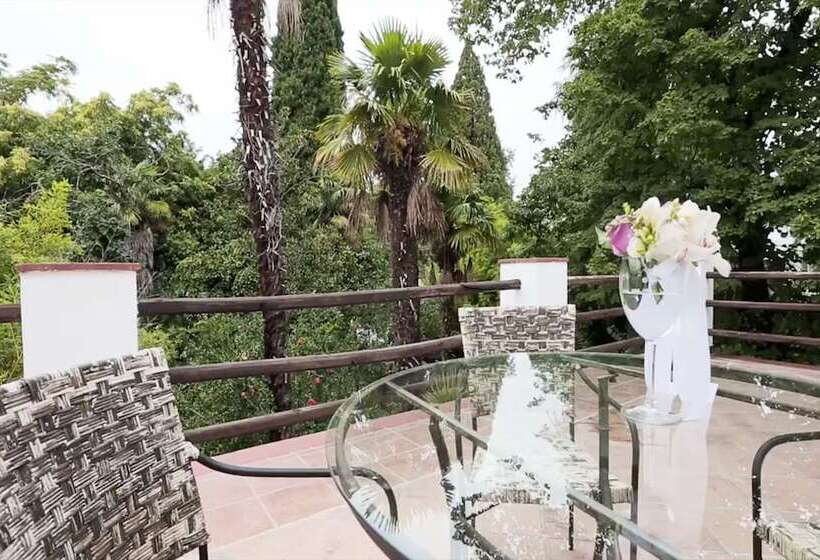 호텔 Las Aguas Del Arbuniel Con Pista De Pádel