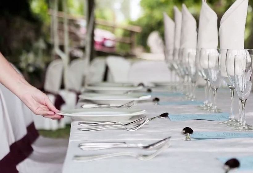 호텔 Las Aguas Del Arbuniel Con Pista De Pádel