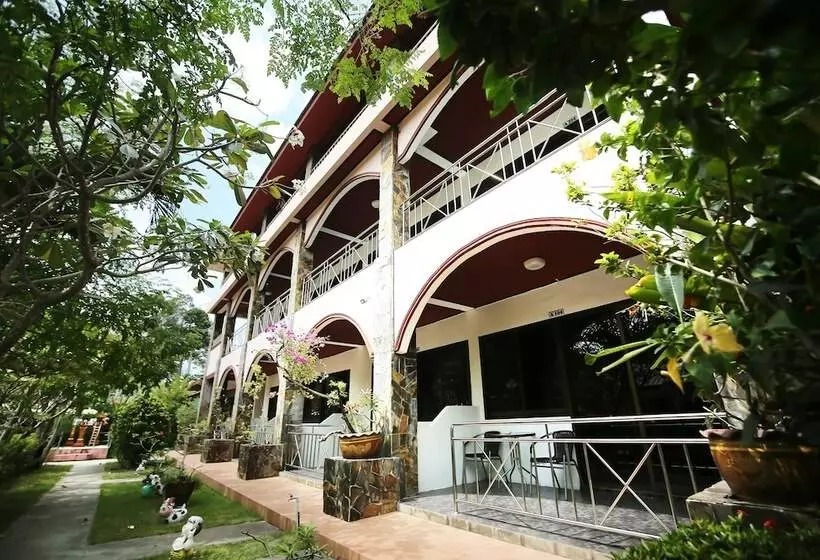 هتل Lotus Friendly