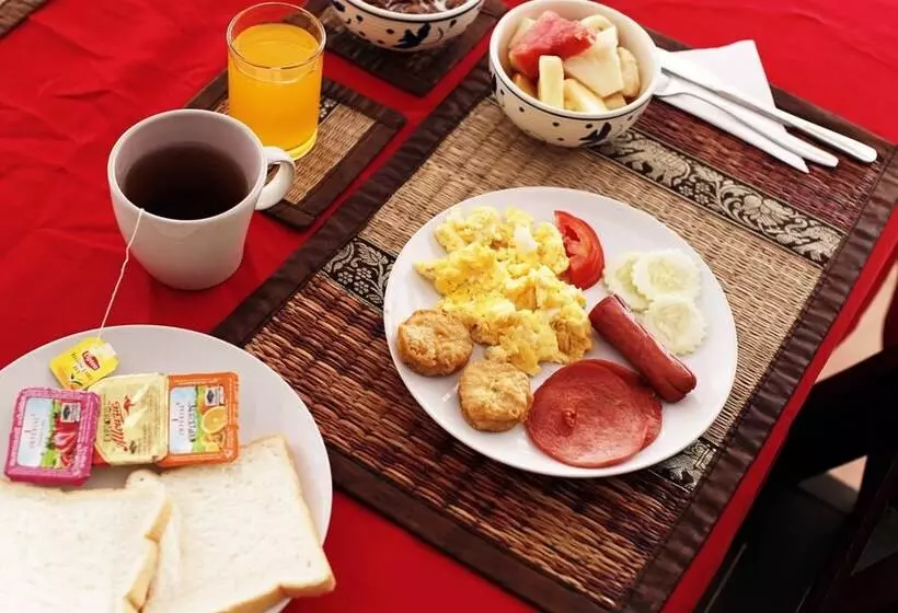 هتل Lotus Friendly