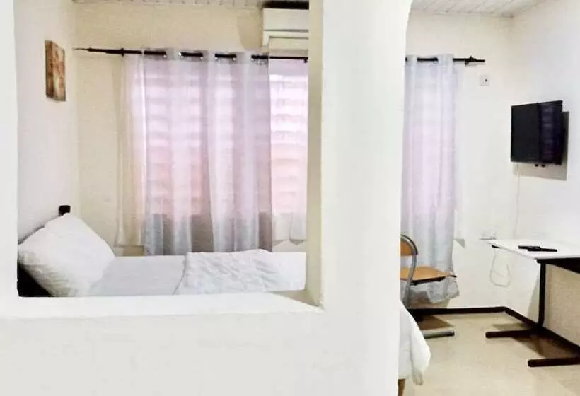 Marrets International Hotel Express