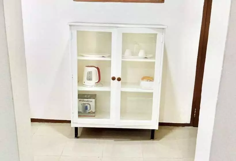 Marrets International Hotel Express