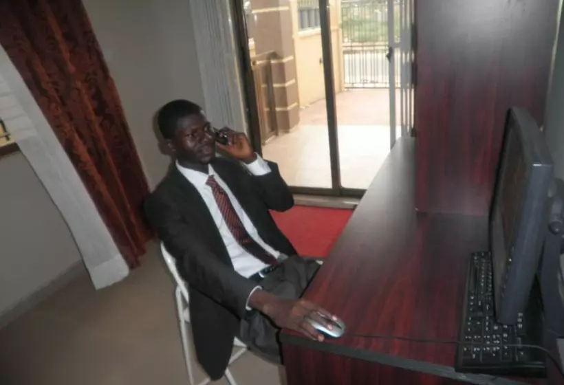 Marrets International Hotel Express