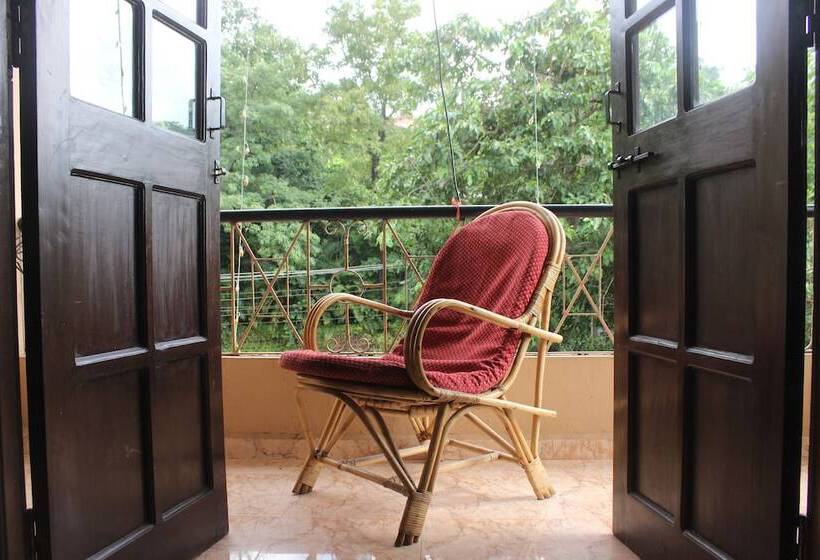 Hotelli Picnic Plaza By Wb S Goa