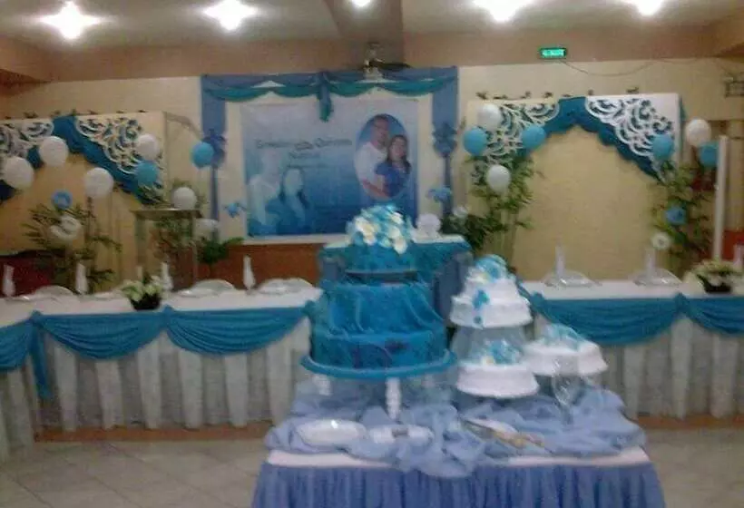 Hotel Plaza Maria Luisa Suites Inn