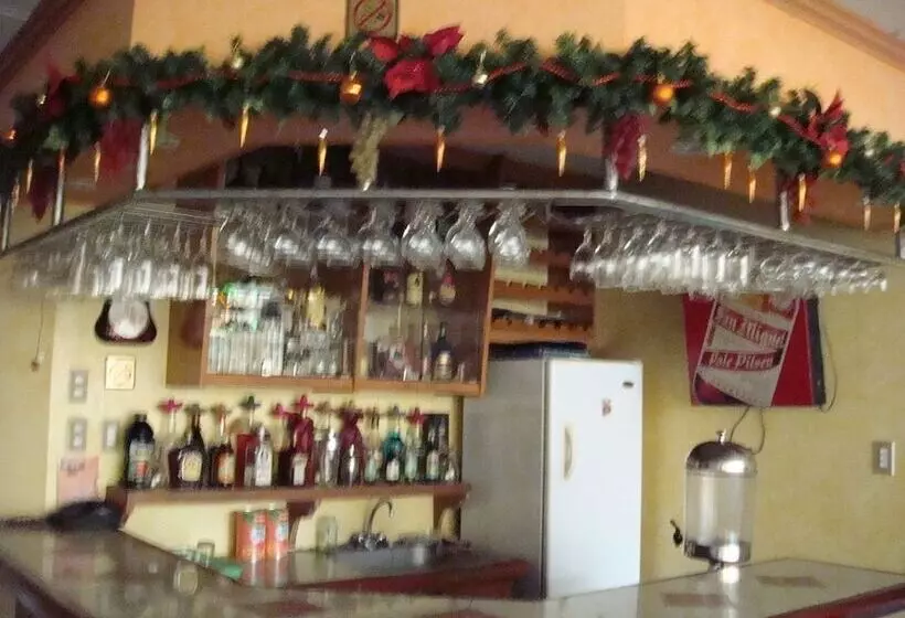 Hotel Plaza Maria Luisa Suites Inn