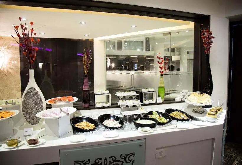 호텔 Regenta Central Harimangla