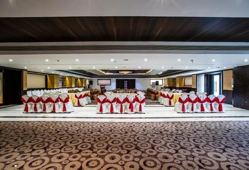 호텔 Regenta Central Harimangla