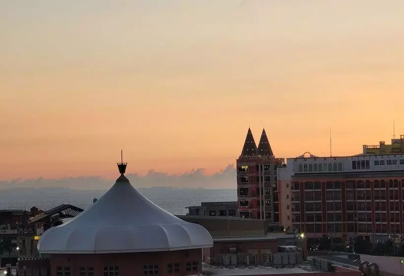 호텔 Terrace Garden Mihama Resort