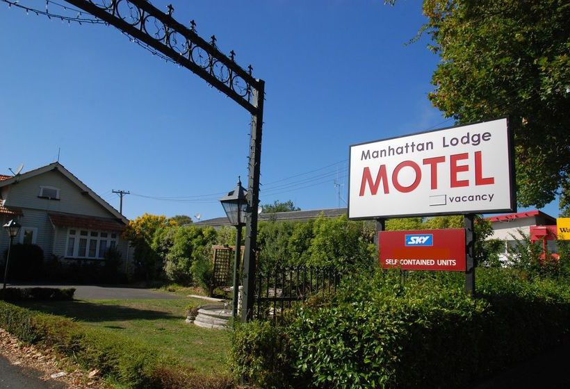 Manhattan Lodge Motel