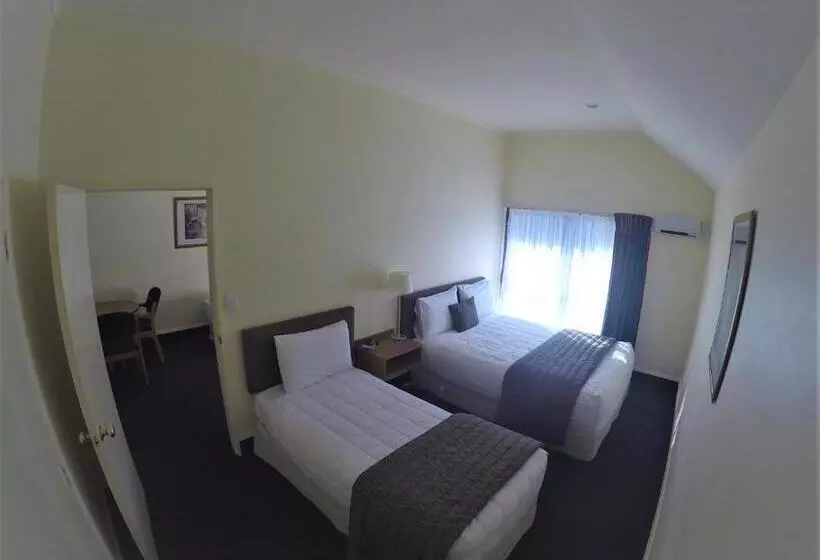 汽车旅馆  The Peaks Motor Inn