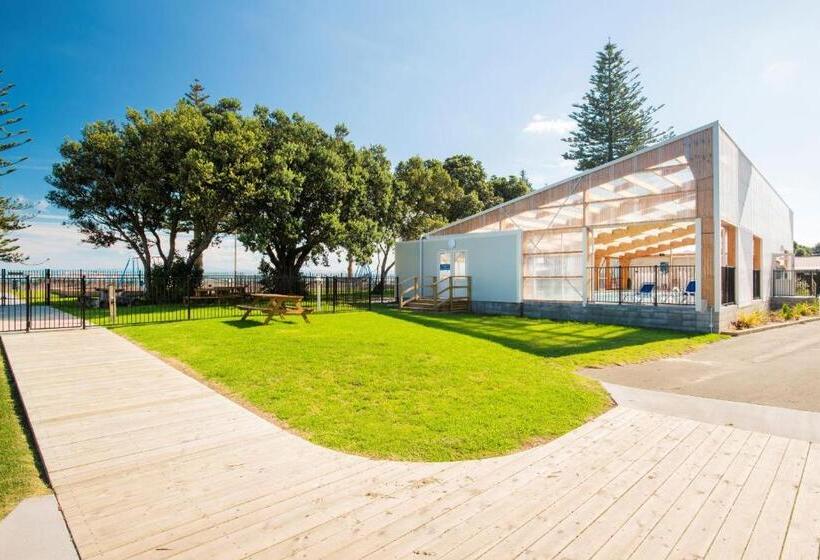 מוטל Waikanae Beach Ocean View Apartments