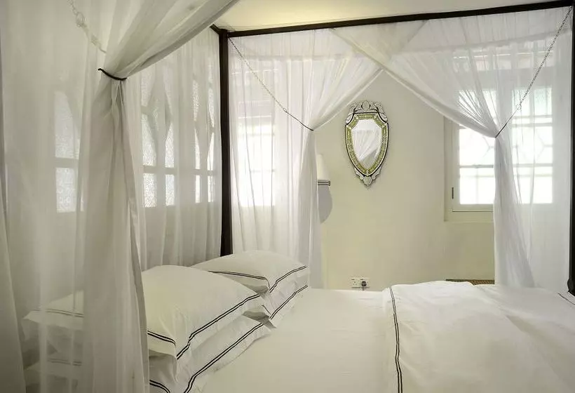 Пансион Clove Hall