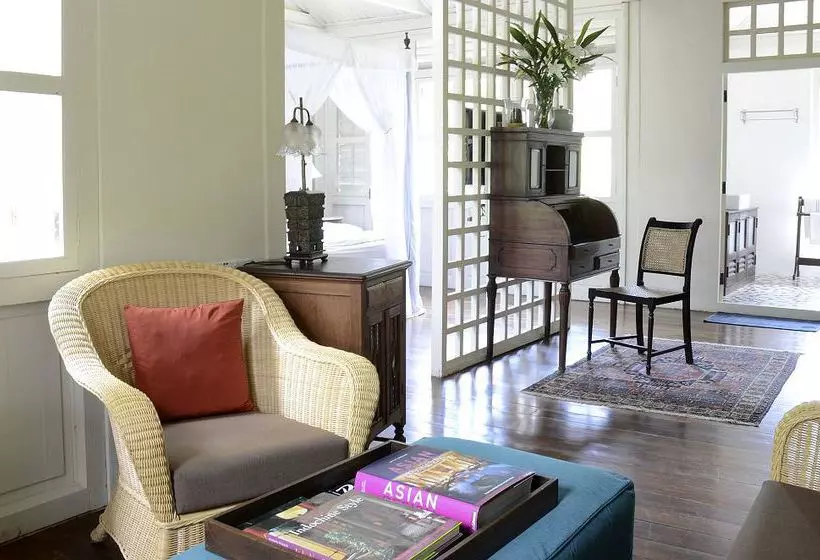 Пансион Clove Hall