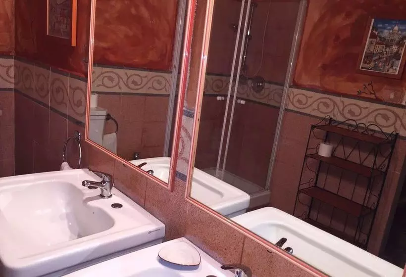 پانسیون Villa I Bossi