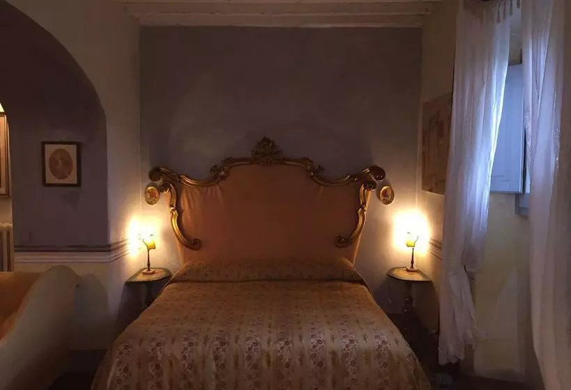 پانسیون Villa I Bossi