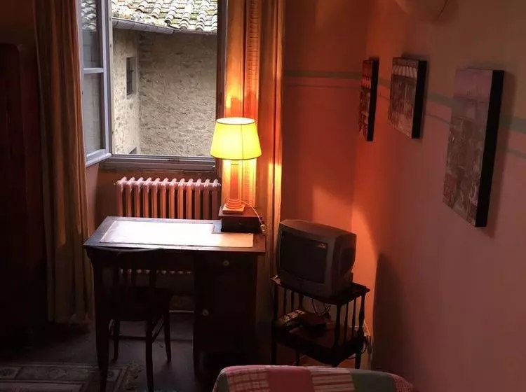 پانسیون Villa I Bossi