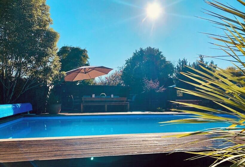 بنسيون Woodstock Suite