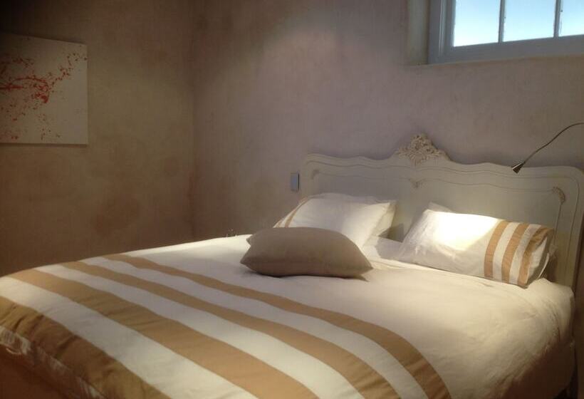 بنسيون Woodstock Suite