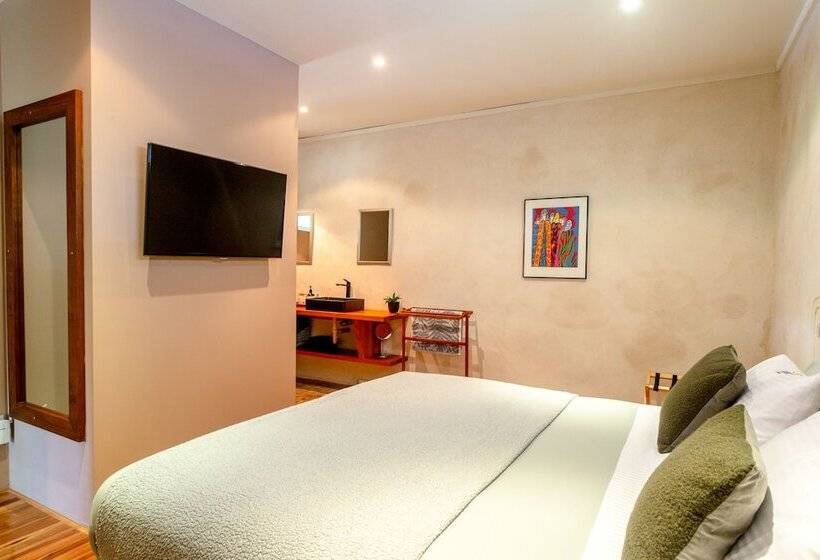 بنسيون Woodstock Suite