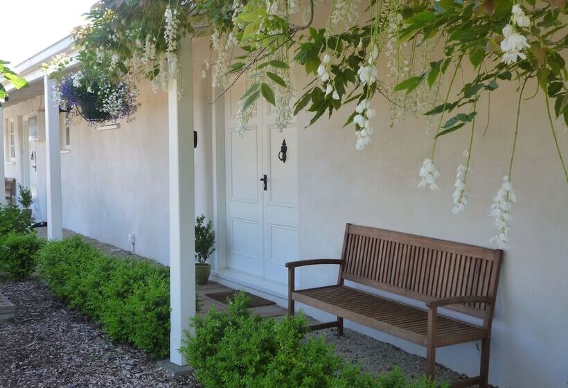 بنسيون Woodstock Suite