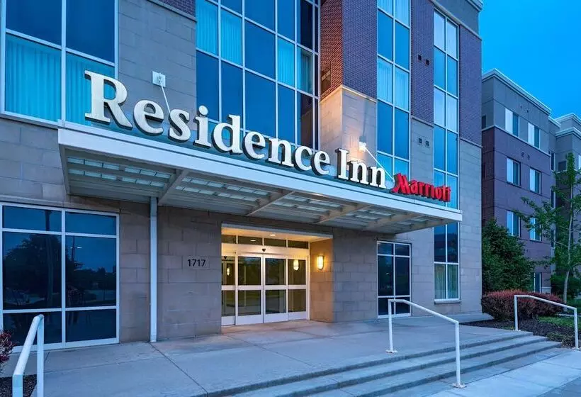 Residence Inn By Marriott Omaha Aksarben Village